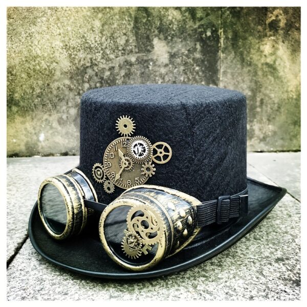 Steampunk Top Hat with Metal Chain & Goggles - Victorian-Inspired Fashion Accessory for Cosplay and Autumn Festival