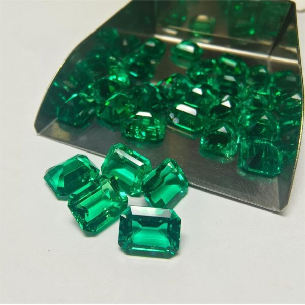 8pcs Hand-Cut Lab-Grown Colombian Green Emeralds, 8x10mm - Vibrant Green, Faceted Stones for Jewelry Making (Engagement Rings, Wedding Bands, Earrings, Bracelets, Pendants, Necklaces), Jewelry Making Supplies | Faceted Stones | Glossy Finish