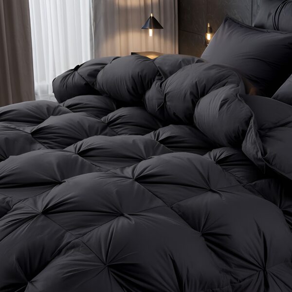 All-Season Luxury Goose Down Feather Comforter with 3D Baffle Box & Pinch Pleat Design - 800FP White Goose Down & Feathers, Lightweight & Fluffy Bedspread for Cold Nights, Dry Clean Only, Elegant Bedding for All Seasons, Goose Down Comforter