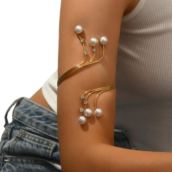 Elegant Golden Arm Cuff with Pearl and Gemstone Accents - Versatile Metal Bracelet for Women, Perfect for Daily Wear or Gifting, Stylish Bracelet|Elegant Accessory|Gemstone Embellishments