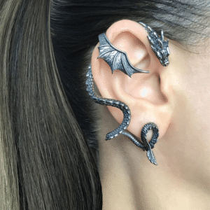 Single Exaggerated Flying Dragon Design One-piece Earrings Alloy Jewelry Vintage Punk Style Personality Ear Decor