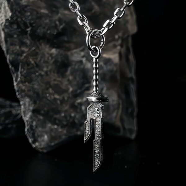 Men'S Vintage Double-Edged Sword Pendant Necklace - Retro Alloy Jewelry for Music Festivals, Parties & Anniversaries, Black Domineering Design with Chain, Perfect Gift for Men, Festival Accessory, Durable Metal, Detailed Craftsmanship