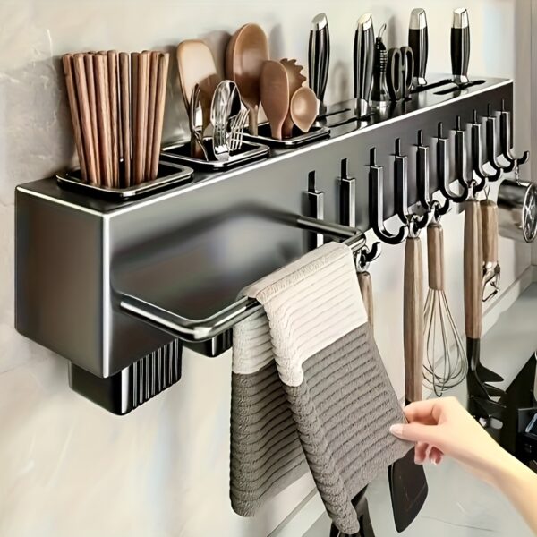 9a306c72-ce39-4d53-8396-4f150376fd3f.jpg High-quality carbon steel kitchen utensil storage rack, wall-mounted without drilling design, convenient and stable installation, suitable for both home and commercial kitchens. It can hang knives, forks, chopsticks, spoons, scissors, napkins,