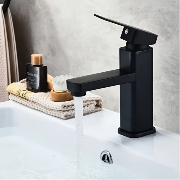 cd7646df-6776-47ac-9c4a-1e42152abef2.jpg Washbasin hot and cold faucet, bathroom sink square single-hole faucet, plastic material