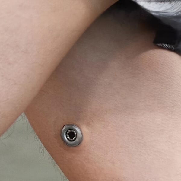 USB Charging Port Fake Piercing Body Decoration - Realistic Temporary Tattoo Stickers, Easy Apply Waterproof Light Beige Patches for Halloween, Themed Parties, Tech Events - Funny Cyberpunk Makeup for Arm, Leg, Body - Conversation Starter Accessories, Halloween Accessories, Edgy Fashion, Highquality Print, Halloween Costumes